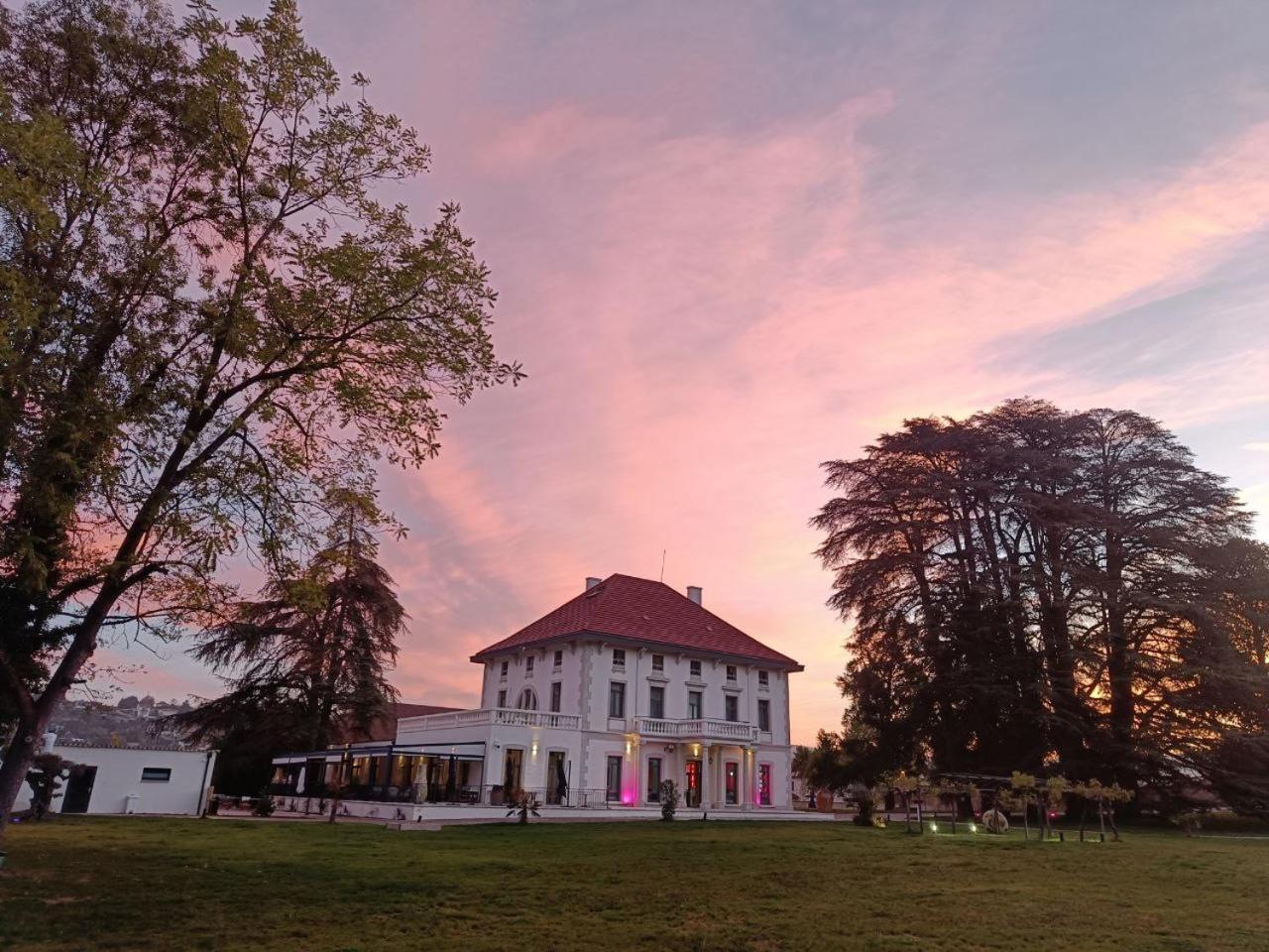 Sequoias Golf & Ressort Hotel Ruy-Montceau Luaran gambar