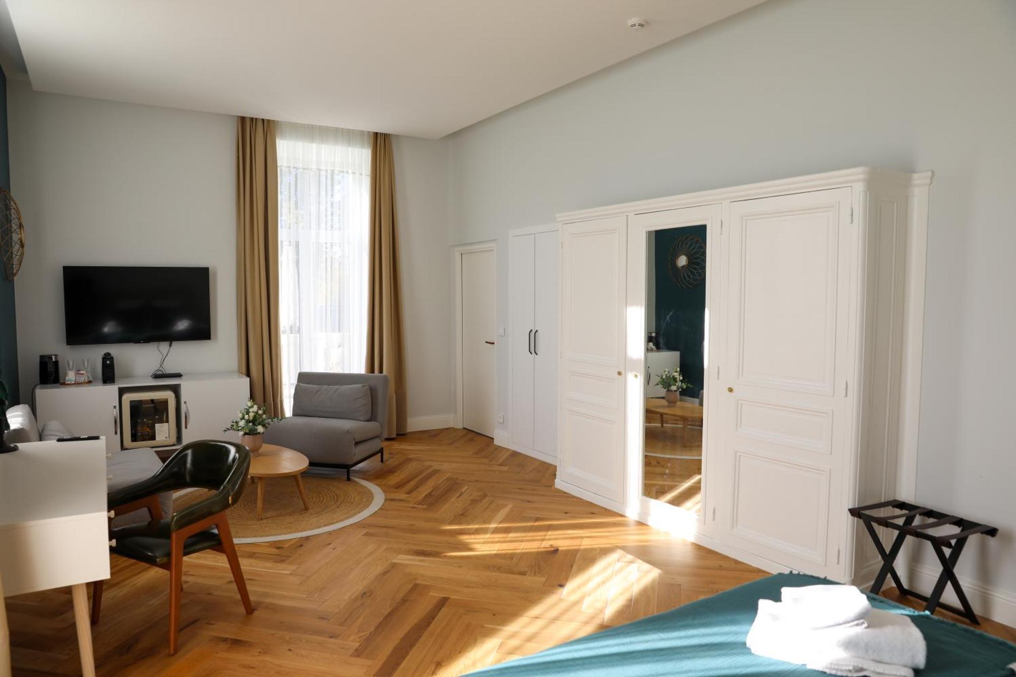 Sequoias Golf & Ressort Hotel Ruy-Montceau Luaran gambar