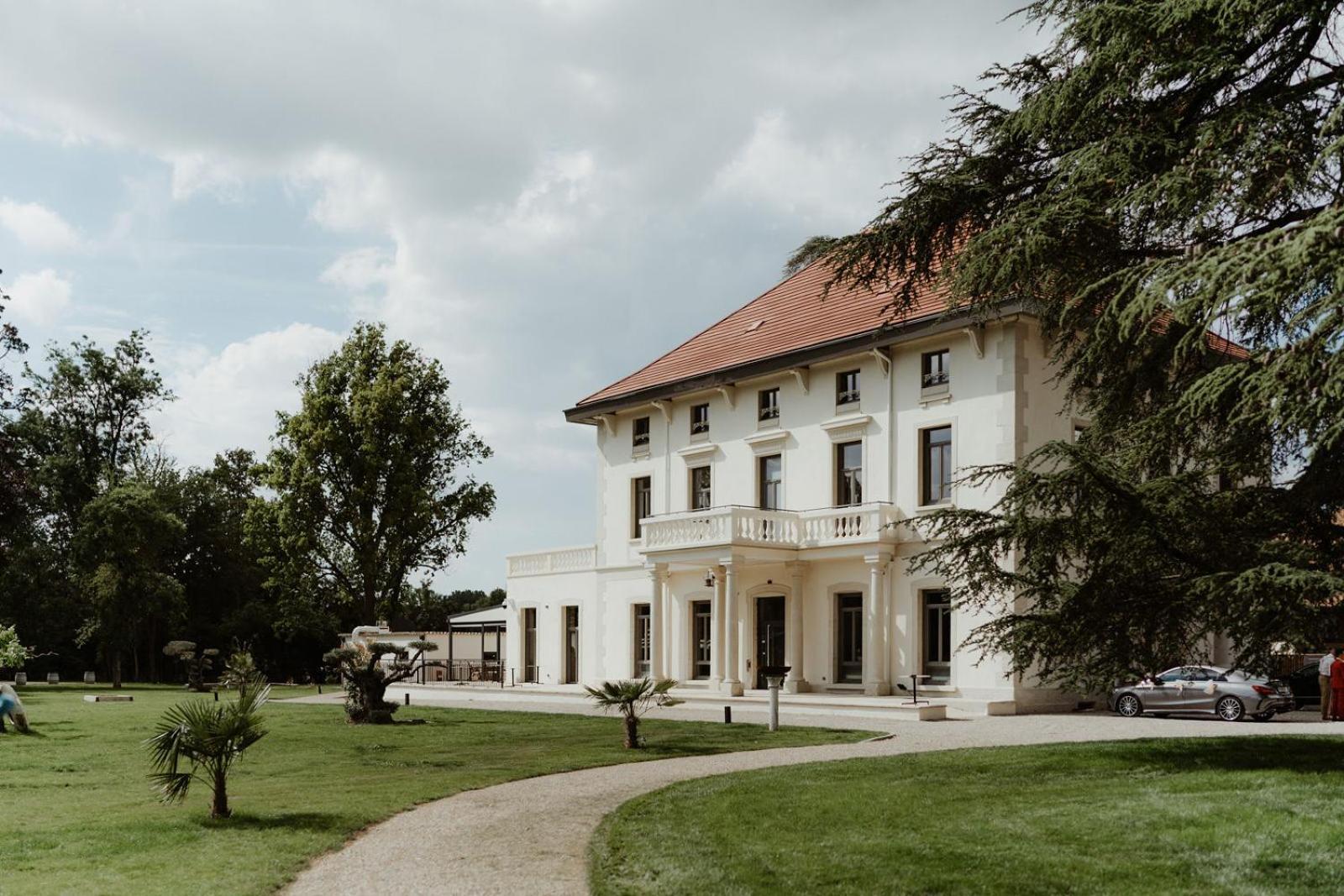 Sequoias Golf & Ressort Hotel Ruy-Montceau Luaran gambar