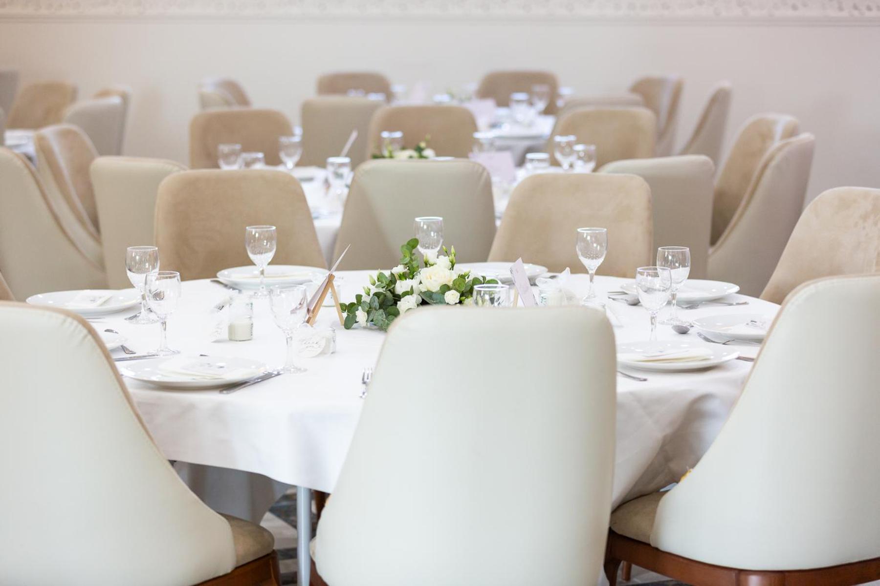 Sequoias Golf & Ressort Hotel Ruy-Montceau Luaran gambar