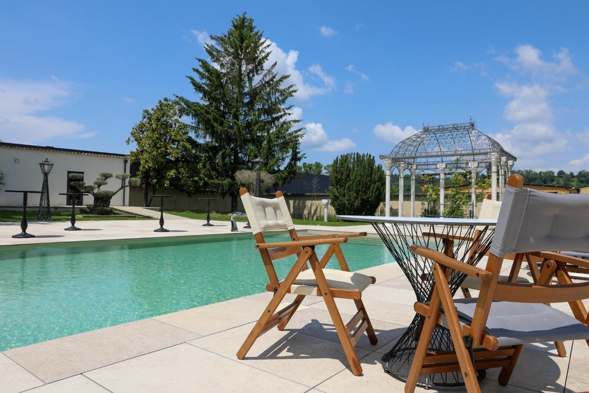 Sequoias Golf & Ressort Hotel Ruy-Montceau Luaran gambar